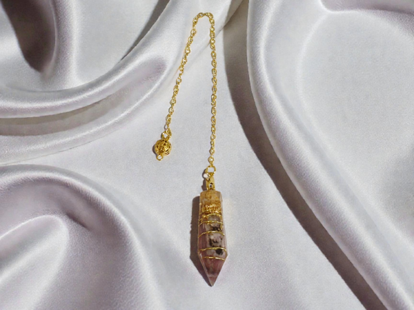 Pendule artisanal orgonite rhodochrosite